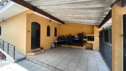 Casa com 3 Quartos para alugar, 170m² no Vila Ipojuca, São Paulo