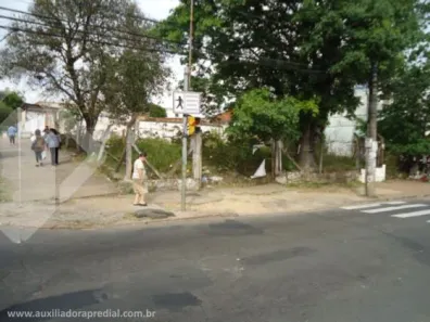 Lote/Terreno à venda, 778m² no Três Figueiras, Porto Alegre