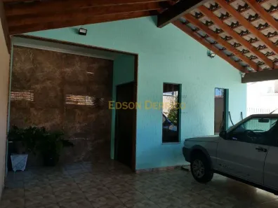 Sobrado com 3 Quartos à venda, 200m² no Residencial Parque das Palmeiras, Pindamonhangaba