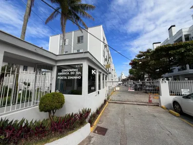 Apartamento com 3 Quartos para alugar, 62m² no Abraão, Florianópolis