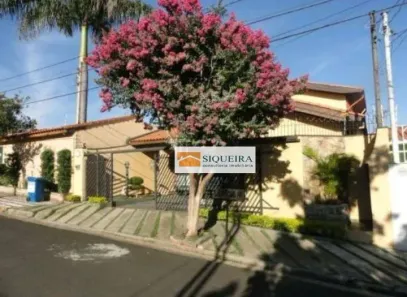 Casa com 3 Quartos à venda, 250m² no Vila Angélica, Sorocaba
