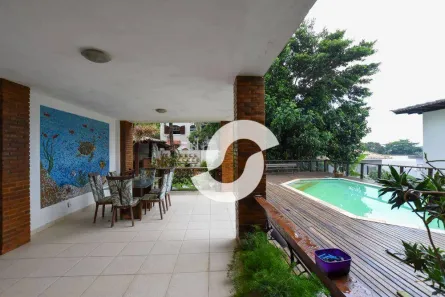 Casa de Condomínio com 5 Quartos à venda, 460m² no Camboinhas, Niterói