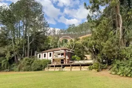 Casa com 6 Quartos à venda, 350m² no Itaipava, Petrópolis