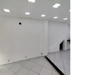 Ponto Comercial para alugar, 32m² no Taquara, Rio de Janeiro
