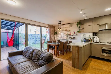Casa de Condomínio com 3 Quartos à venda, 213m² no Jardim Itu, Porto Alegre