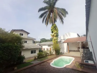 Casa de Condomínio com 4 Quartos para venda ou aluguel, 356m² no Jacarepaguá, Rio de Janeiro
