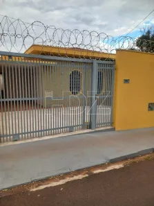 Casa com 3 Quartos para alugar, 235m² no Centro, Araraquara