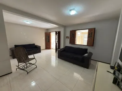 Imóvel Comercial com 6 Quartos para alugar, 300m² no Bequimão, São Luís