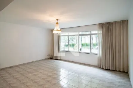 Casa com 3 Quartos à venda, 245m² no Parque Colonial, São Paulo