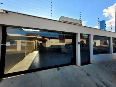 Casa com 3 Quartos à venda, 270m² no Brasília, Londrina