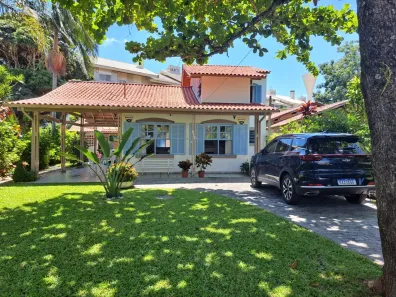Casa com 2 Quartos para alugar, 120m² no Cachoeira do Bom Jesus, Florianópolis