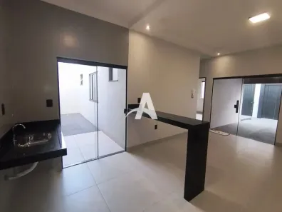 Casa com 3 Quartos para alugar, 90m² no Santa Rosa, Uberlândia