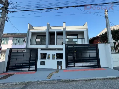 Casa com 3 Quartos à venda, 174m² no Barreiros, São José
