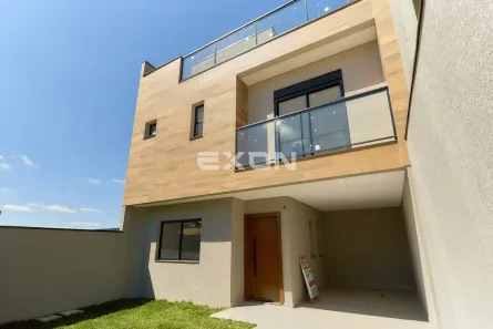 Sobrado com 3 Quartos à venda, 186m² no Novo Mundo, Curitiba