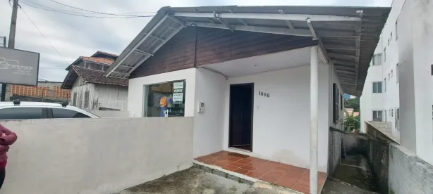 Casa com 3 Quartos à venda, 74m² no Serraria, São José