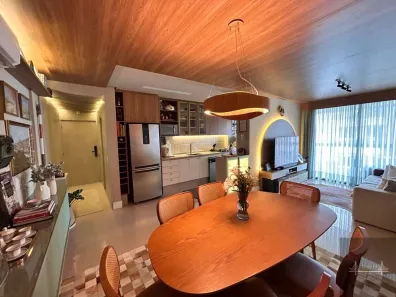 Apartamento com 3 Quartos à venda, 102m² no Agronômica, Florianópolis