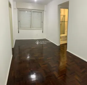 Apartamento com 2 Quartos à venda, 54m² no Cidade Baixa, Porto Alegre
