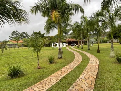 Fazenda/Sítio com 3 Quartos à venda, 160m² no Rincão Mimoso (Itaipuaçu), Maricá