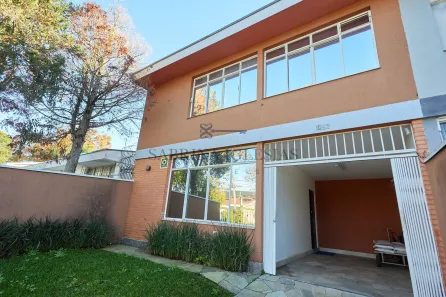 Casa com 6 Quartos para alugar, 138m² no Hugo Lange, Curitiba