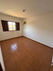 Apartamento com 2 Quartos para alugar, 82m² no Mercês, Uberaba
