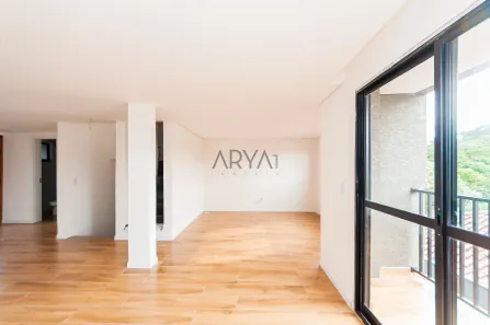 Sobrado com 3 Quartos à venda, 128m² no Pilarzinho, Curitiba