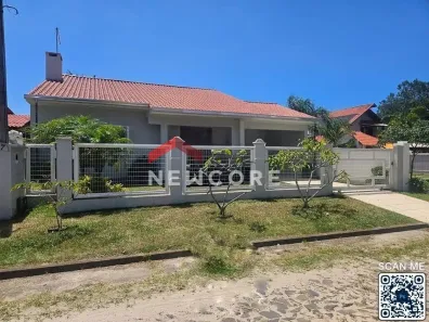 Casa com 3 Quartos à venda, 220m² no Torres, Torres