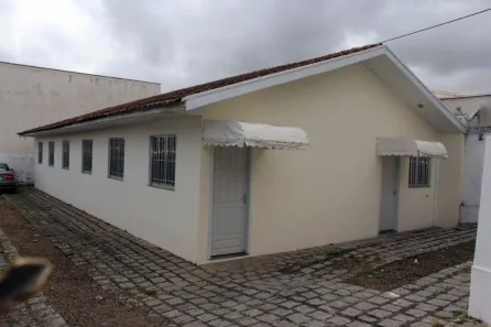 Casa com 3 Quartos para alugar, 63m² no Uberaba, Curitiba