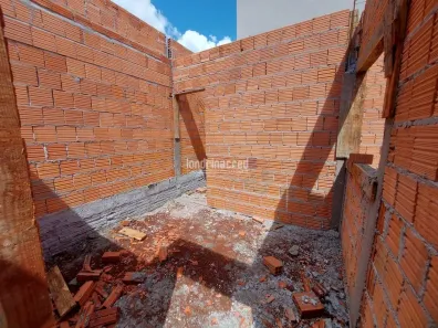 Casa com 3 Quartos à venda, 77m² no Jardim Montecatini, Londrina