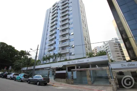 Apartamento com 3 Quartos para alugar, 136m² no Centro, Florianópolis