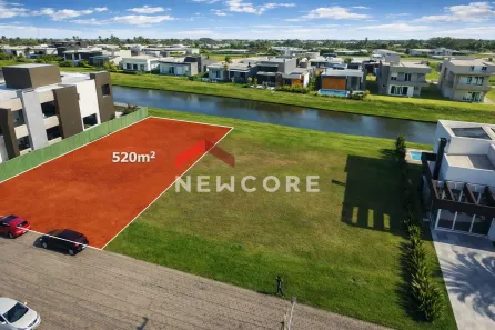 Lote/Terreno à venda, 428m² no Torres, Torres