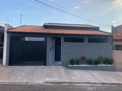 Casa com 3 Quartos para alugar, 180m² no Núcleo Residencial Presidente Geisel, Bauru