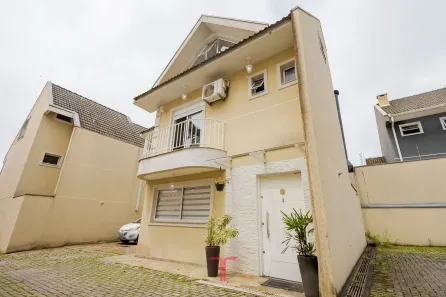 Sobrado com 3 Quartos à venda, 170m² no Santa Felicidade, Curitiba