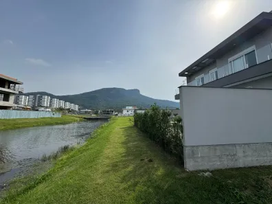 Lote/Terreno à venda, 300m² no Pedra Branca, Palhoça