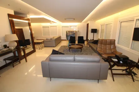 Casa com 4 Quartos à venda, 320m² no Batel, Curitiba