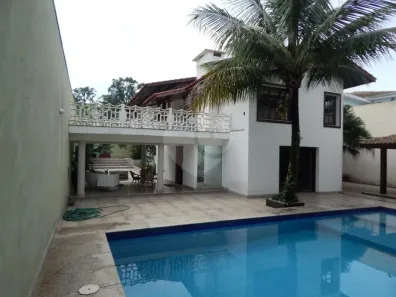 Sobrado com 6 Quartos à venda, 450m² no Interlagos, São Paulo