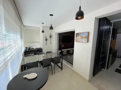 Apartamento com 3 Quartos à venda, 87m² no Segismundo Pereira, Uberlândia