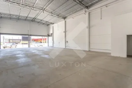 Ponto Comercial para alugar, 240m² no Hípica, Porto Alegre