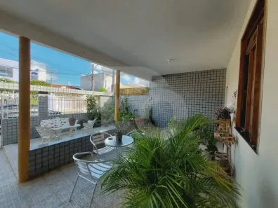 Casa com 3 Quartos à venda, 200m² no Jabotiana, Aracaju