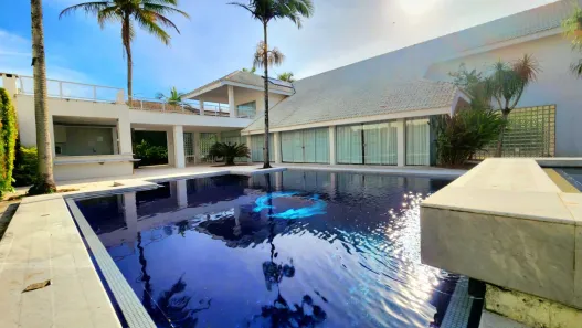 Sobrado com 4 Quartos à venda, 507m² no , Peruíbe