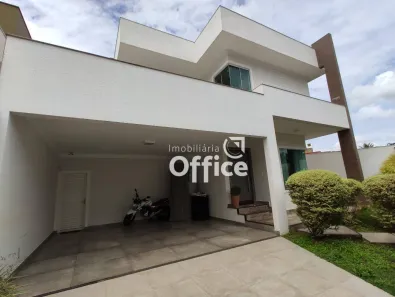 Casa com 3 Quartos à venda, 350m² no Anápolis City, Anápolis