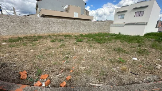 Lote/Terreno à venda, 215m² no Residencial Cristal, Votorantim