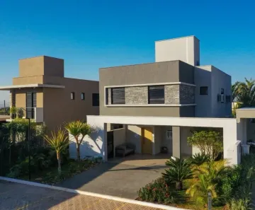Casa de Condomínio com 3 Quartos à venda, 166m² no Residencial Jardins Lyon, Aparecida de Goiânia