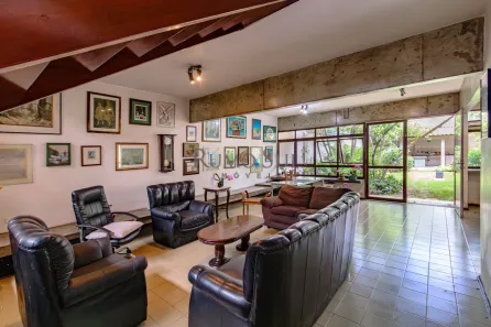Casa com 4 Quartos para alugar, 360m² no Vila Gumercindo, São Paulo