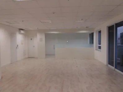 Sala Comercial para alugar, 119m² no Vila Gertrudes, São Paulo