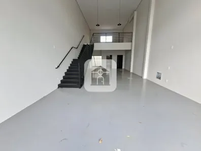 Ponto Comercial para alugar, 132m² no Segismundo Pereira, Uberlândia