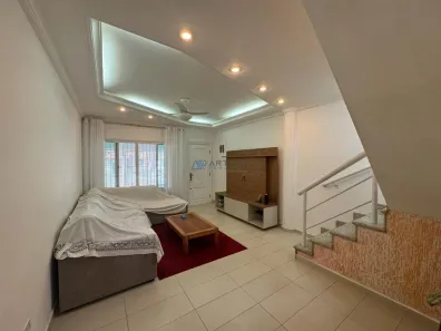 Sobrado com 3 Quartos à venda, 137m² no Guilhermina, Praia Grande