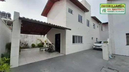 Casa de Condomínio com 3 Quartos à venda, 129m² no Lagoa Redonda, Fortaleza