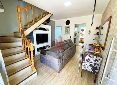Casa de Condomínio com 2 Quartos à venda, 59m² no Água Espraiada (Caucaia do Alto), Cotia