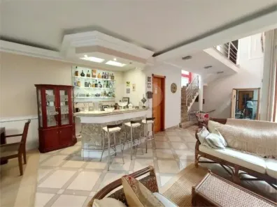 Casa com 3 Quartos à venda, 257m² no Conjunto Residencial Santa Terezinha, São Paulo