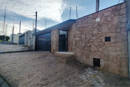 Casa com 3 Quartos para alugar, 185m² no Jardim São Gabriel, Campinas